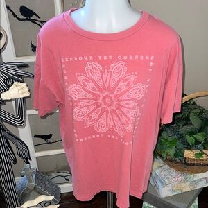 American Eagle tee shirt